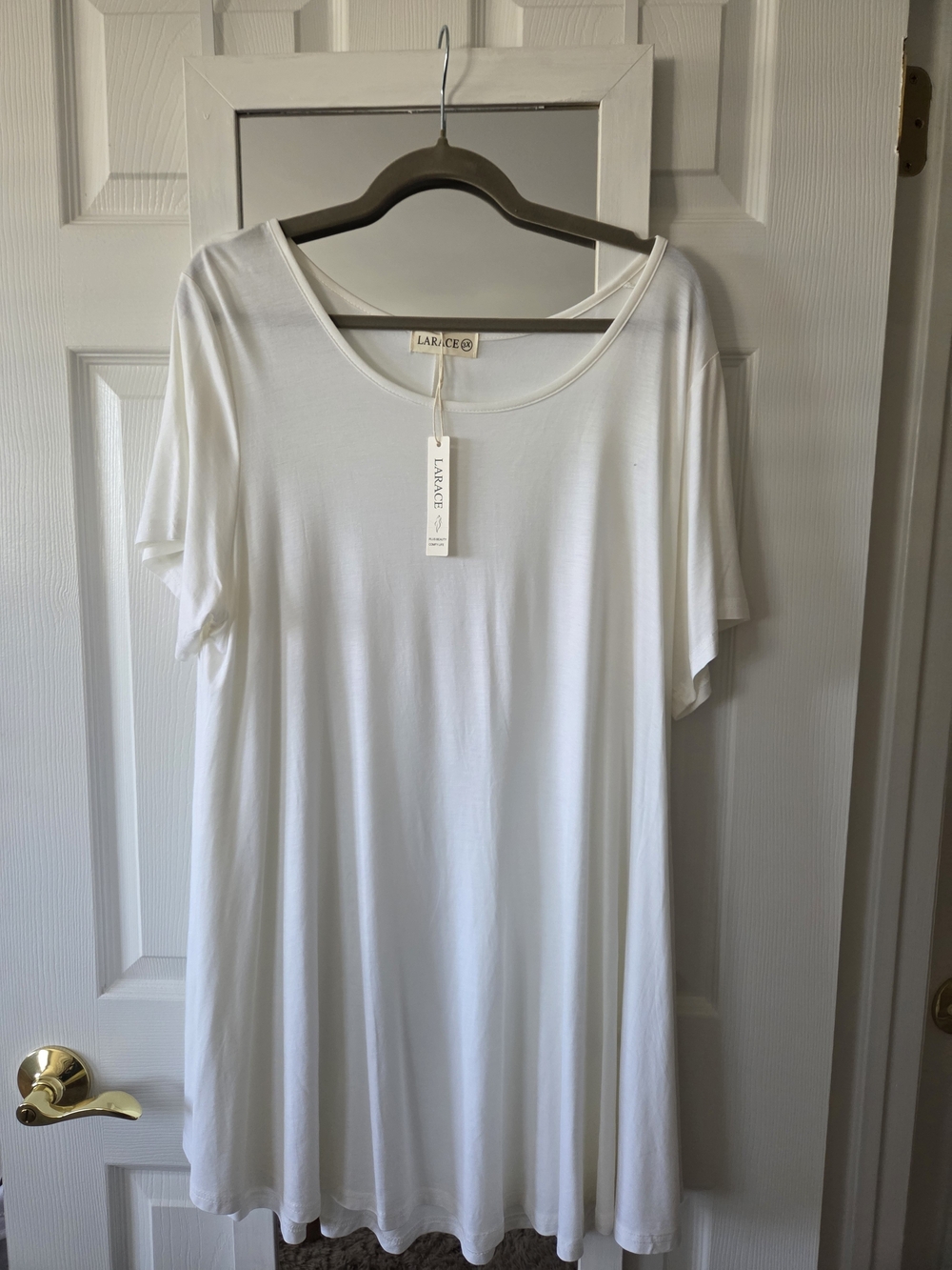 LARA White Scoop Neck Tunic Top